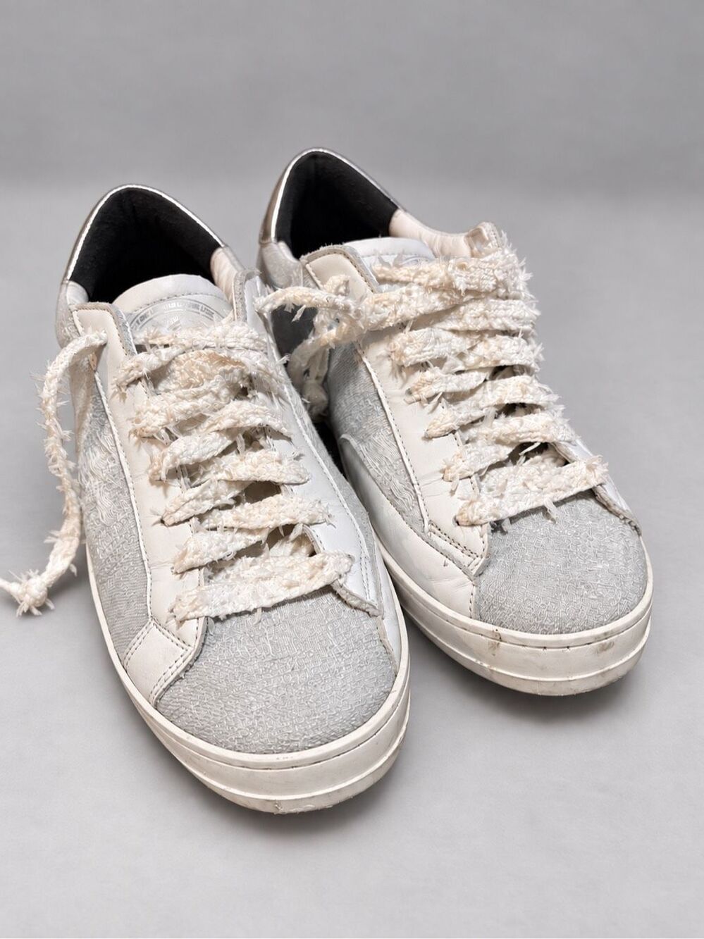 P448 John Minimalist Luxe Casual Chic Sneakers White Gray Silver Wm’s 10 Men’s 8